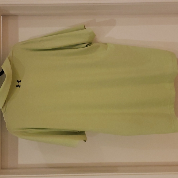 ⛳ UA golf shirt (L) - Picture 2 of 3